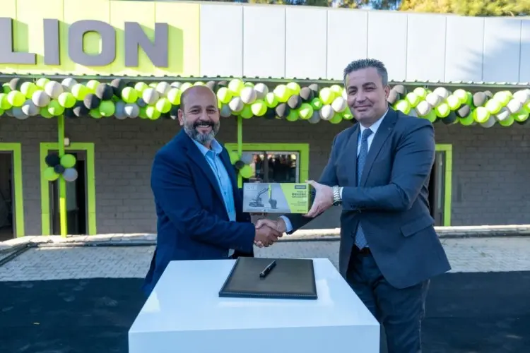 Zoomlion Turkiye Antalya Bole Mudurlugu Acilis Toreni (13)